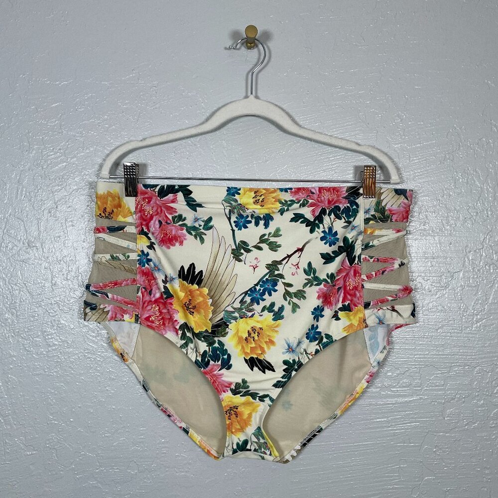 Torrid Women Plus Size 3 White Floral Bikini Bottoms High Waist Swim Mesh Panel